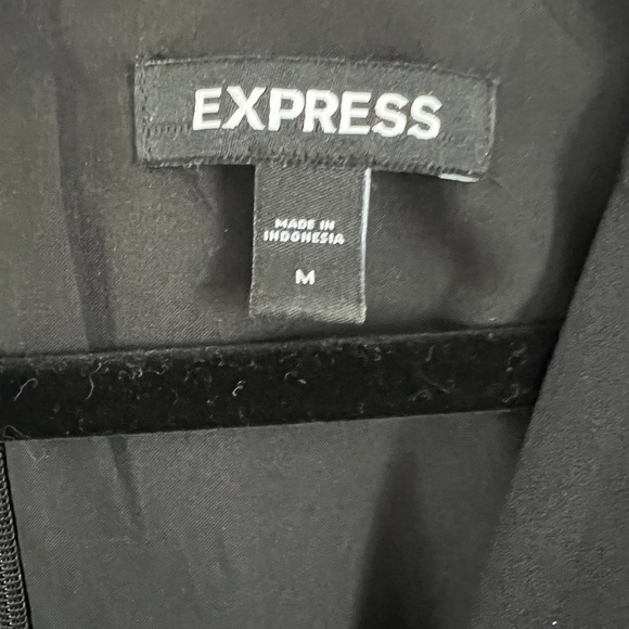 Women's Express Black V Neck Cocktail Dress Size Medium - Picture 7 of 7